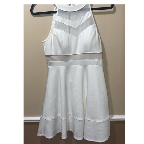 Bongo White Fit and Flare Halter Dress; size Large - Picture 2 of 4
